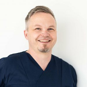 Dr.  Christoph Auzinger