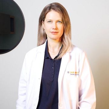 Priv.-Doz. DDr.  Elisa Rivelles, PhD, MBA