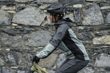 ION Bike_Stylefinder Shelter-MTB Outerwear_Ergonomic Fit-Women