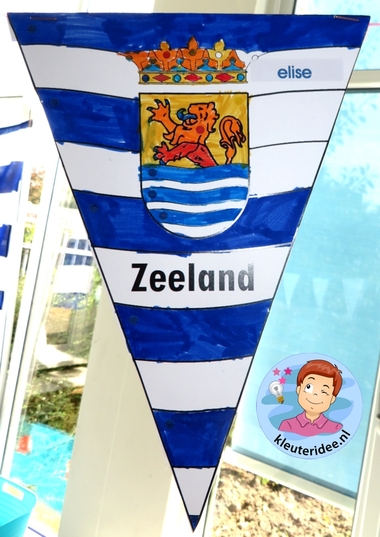 Kleuters maken de Zeeuwse vlag, vlaggenlijn, kleuteridee.nl
