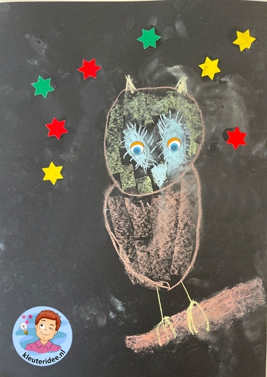 Uil tekenen met bordkrijt, thema vogels voor kleuters, bird theme kindergarten