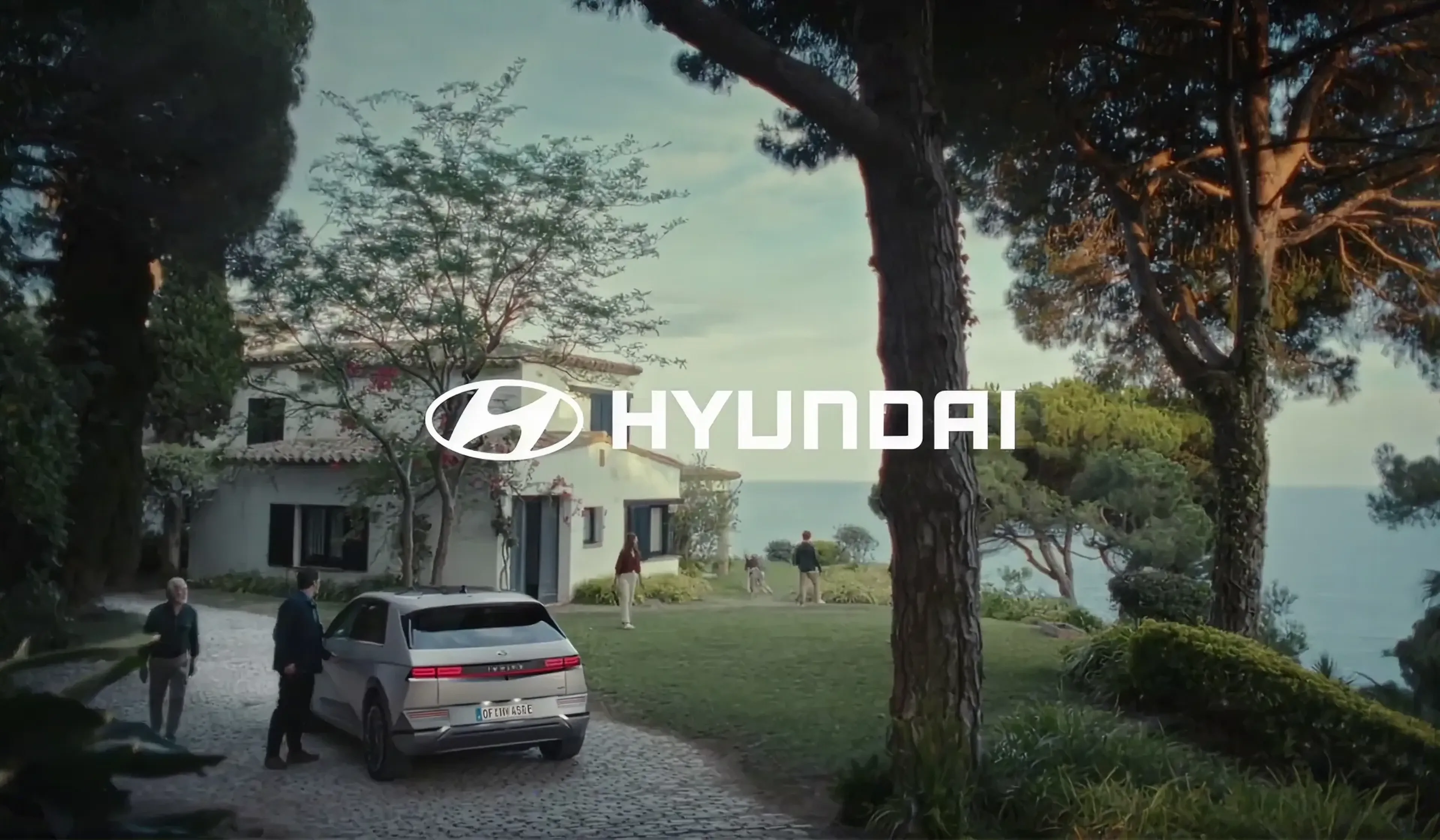 Hyundai logo over a coastal scene, a structurally complex sonic logo built for recognition rather than recall