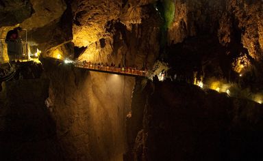 Cavern in the Škocjan Caves by Ramón from Llanera, España