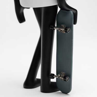 LUV clutches grey skateboard