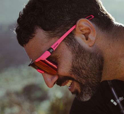 Social Link #evileyeeyewear #neoncollection #trailrunning #sportseyewear #madeinaustria