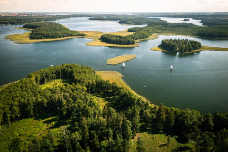 Mazurská jezera letecký záběr