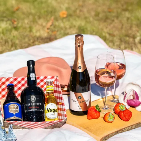 Lente picknick in stijl: drankjes voor bij je borrelplank