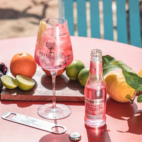 Fever Tree Raspberry & Rhubarb clip 4 x 20cl