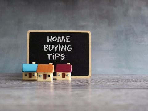 Buyers: 7 tips for navigating the spring real estate market 