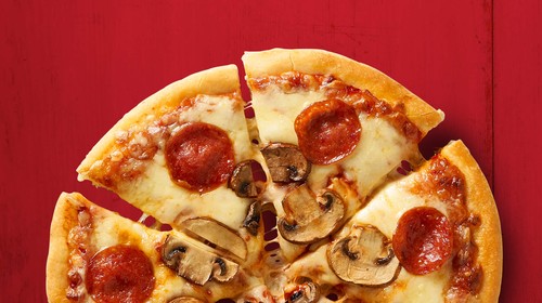 200 calories in Pizza Hut Americano Pizza (100g)