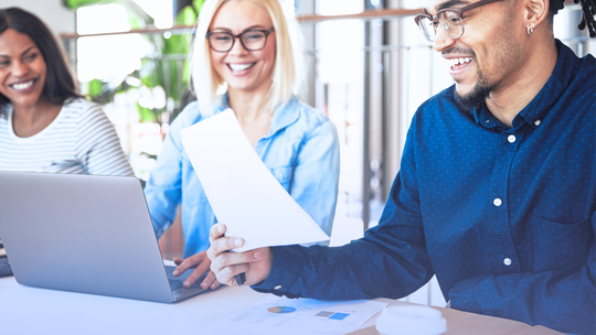 Die 14 besten eNPS-Software-Tools für HR-Teams (2026)