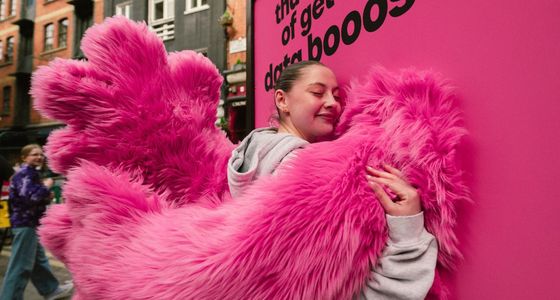 Giffgaff's Heartwarming Response to Price Hike Day: A Massive Data Boost and a Hug