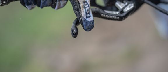 ION Bike_MTB Product Guide_Youth-Gloves