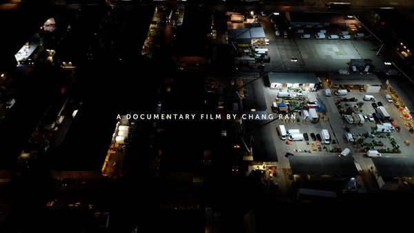 
        Foto der Abschlussarbeit »Secrets of the Chinese Restaurant« von Ran Chang. Semester: Sommer 2022. Abteilung: Design und narrative Medien. Werksangabe: Documentary Film. Universität für angewandte Kunst Wien.
      