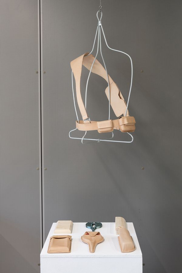 
        Foto der Abschlussarbeit »IDA – Individualized Accessory « von Laura Maria Schreiber. Semester: Sommer 2022. Abteilung: Industrial Design. Werksangabe: Accessoire. Universität für angewandte Kunst Wien.
      