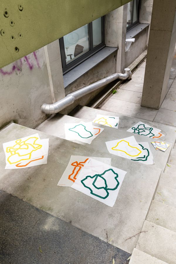 Foto der Abschlussarbeit »What’s in a Walk« von Juliane Fink. Semester: Sommer 2022. Abteilung: Industrial Design. Werksangabe: Industrial Design. Universität für angewandte Kunst Wien.
