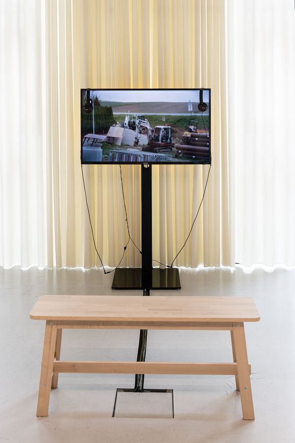 
        Foto der Abschlussarbeit »Narrative Waters« von Lisa-Marie Weidl. Semester: Sommer 2022. Abteilung: Cross-Disciplinary Strategies. Werksangabe: Community-driven project . Universität für angewandte Kunst Wien.
      
