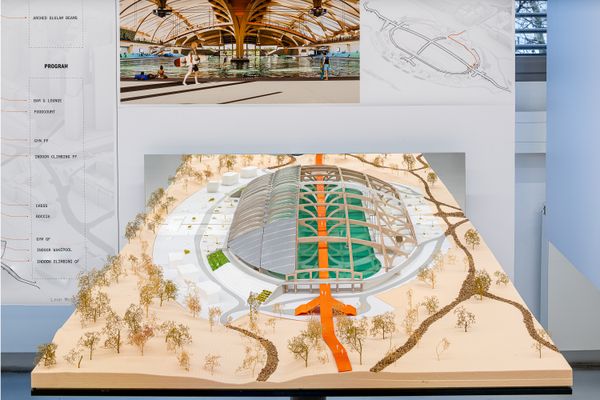 
        Foto der Abschlussarbeit »GLIDE SPORT FORUM« von Leon Mackowski. Semester: Winter 2024/25. Abteilung: Architekturentwurf 2. Werksangabe: k. A.. Universität für angewandte Kunst Wien.
      