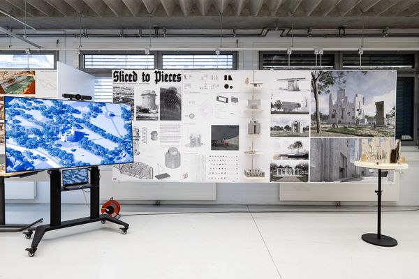 
        Foto der Abschlussarbeit »Sliced to Pieces« von Ferdinand Rubach. Semester: Winter 2024/25. Abteilung: Architekturentwurf 2. Werksangabe: Animations, diagrams, drawings, renderings, model (1:100), models (1:50). Universität für angewandte Kunst Wien.
      