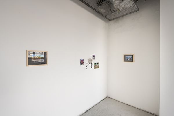 Foto der Abschlussarbeit »fifth home« von Aileen Biebrach. Semester: Sommer 2024. Abteilung: Malerei. Werksangabe: 2024, Collage. Universität für angewandte Kunst Wien.