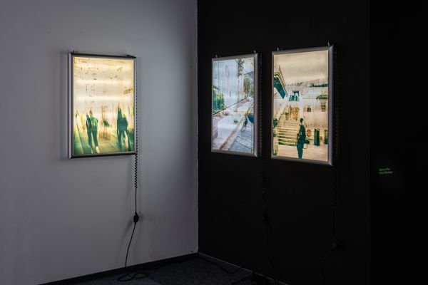 
        Foto der Abschlussarbeit »Spaces in Flux« von Safia El Maataoui. Semester: Sommer 2024. Abteilung: Cross-Disciplinary Strategies. Werksangabe: Light boxes, digital prints on paper. Universität für angewandte Kunst Wien.
      