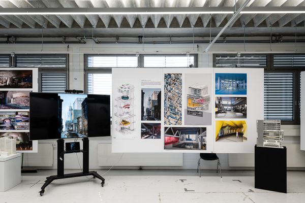 Foto der Abschlussarbeit »Dance Hub: Reimagining a Dance Center for the 21st Century« von Tomaž Roblek. Semester: Sommer 2024. Abteilung: Architekturentwurf 2. Werksangabe: Circulation diagram, animated section, renderings, physical model. Universität für angewandte Kunst Wien.