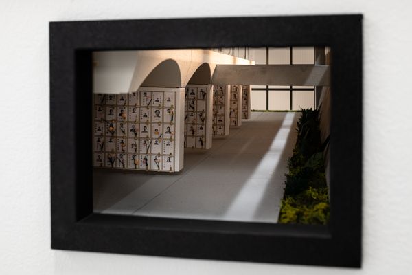 
        Foto der Abschlussarbeit »Final stop: Floor 27 Urban Burial in Hong Kong« von Philipp Jiu-Wei Willy Ma. Semester: Winter 2024/25. Abteilung: Architekturentwurf 2. Werksangabe: Model photos, physical models
(1:25), drawings. Universität für angewandte Kunst Wien.
      