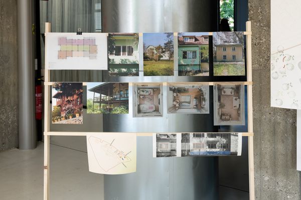 
        Foto der Abschlussarbeit »Boundary Housing for Shifting Communities« von Beyza Köroglu. Semester: Sommer 2025. Abteilung: Architekturentwurf 2. Werksangabe: Animation, Physical model, Drawings, Booklet. Universität für angewandte Kunst Wien.
      
