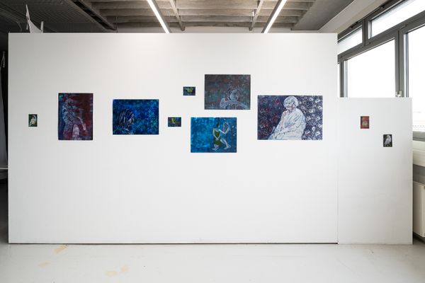Foto der Abschlussarbeit »What happens to us?« von Elisabeth Isak. Semester: Sommer 2025. Abteilung: Malerei. Werksangabe: 2025, Malerei. Universität für angewandte Kunst Wien.