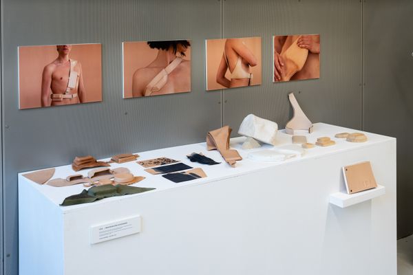 
        Foto der Abschlussarbeit »IDA – Individualized Accessory « von Laura Maria Schreiber. Semester: Sommer 2022. Abteilung: Industrial Design. Werksangabe: Accessoire. Universität für angewandte Kunst Wien.
      