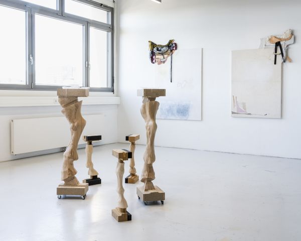 
        Foto der Abschlussarbeit »Melissa« von Naomi Shintani Deibel. Semester: Sommer 2026. Abteilung: Malerei. Werksangabe: 2026, erweiterte Malerei, Bilder/images: © die Angewandte, 2026, Vincent Forstenlechner, CC-BY-NC-ND-4.0. Universität für angewandte Kunst Wien.
      