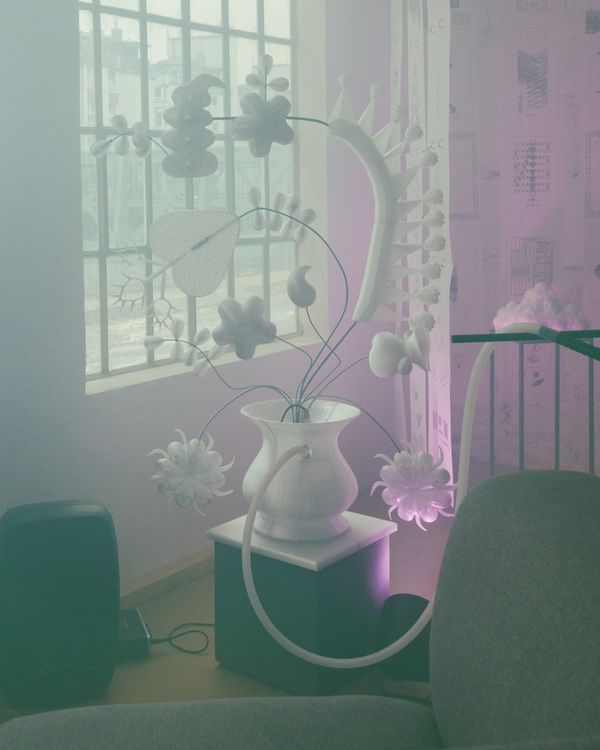 
        Foto der Abschlussarbeit »unknot« von Gökçe Elif Göbüt. Semester: Winter 2025/26. Abteilung: Experimental Game Cultures. Werksangabe: Multimedia art installation; Images: © die Angewandte, 2026, photos: Erli Grünzweil, CC-BY-NC-ND-4.0. Universität für angewandte Kunst Wien.
      