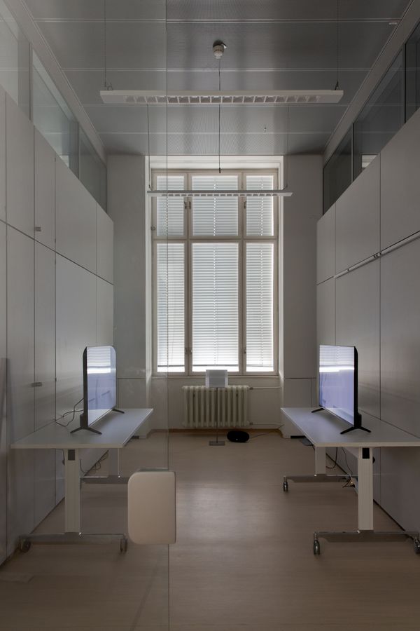 Foto der Abschlussarbeit »Reimagining the Female Body as a Liminal Site: Abjection, Reclamation and Corporeal Knowledge« von Sanea Hertlein. Semester: Sommer 2026. Abteilung: Cross-Disciplinary Strategies. Werksangabe: Video installation
Bilder/images: © die Angewandte, 2026, Giorgio Flagranti, CC-BY-NC-ND-4.0 . Universität für angewandte Kunst Wien.