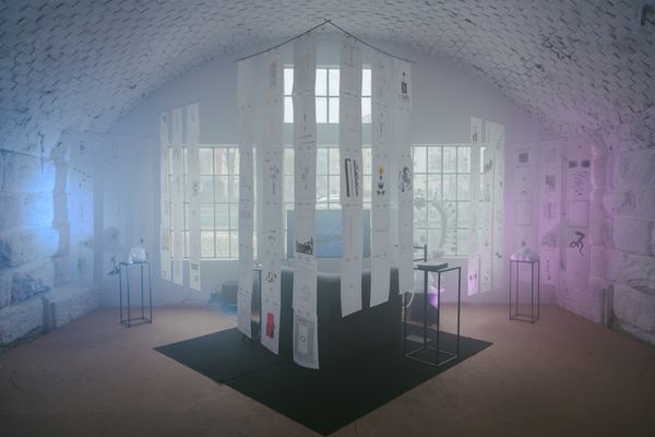 
        Foto der Abschlussarbeit »unknot« von Gökçe Elif Göbüt. Semester: Winter 2025/26. Abteilung: Experimental Game Cultures. Werksangabe: Multimedia art installation; Images: © die Angewandte, 2026, photos: Erli Grünzweil, CC-BY-NC-ND-4.0. Universität für angewandte Kunst Wien.
      