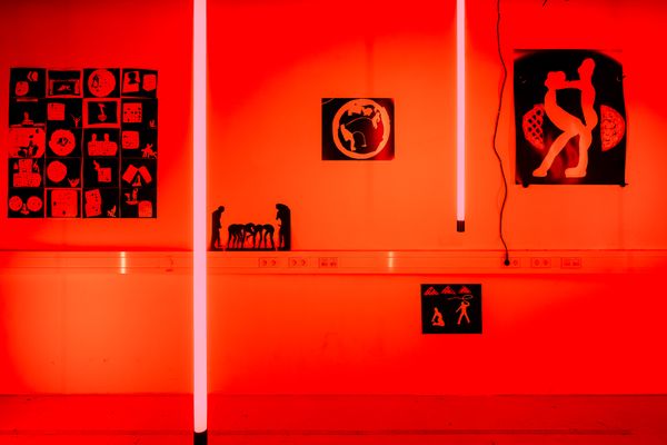 
        Foto der Abschlussarbeit »imaginations of desire« von Kia Sciarrone. Semester: Winter 2025/26. Abteilung: Fotografie. Werksangabe: Rauminstallation, Bilder: © die Angewandte, 2026, Fotos: Jorit Aust, CC-BY-NC-ND-4.0. Universität für angewandte Kunst Wien.
      
