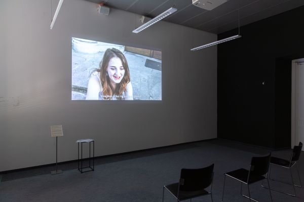 
        Foto der Abschlussarbeit »Woman as lmperative: Killing the Angel in the House« von Fanny Marie Dobler. Semester: Sommer 2026. Abteilung: Cross-Disciplinary Strategies. Werksangabe: Video Installation
Bilder/images: © die Angewandte, 2026, Giorgio Flagranti, CC-BY-NC-ND-4.0 . Universität für angewandte Kunst Wien.
      