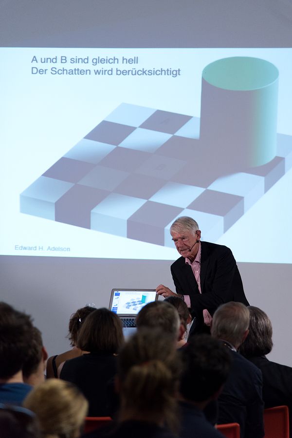 Wolf Singer during the Lecture  | Image by ©