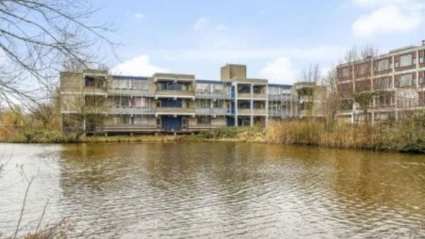 Lunaweg, Duivendrecht