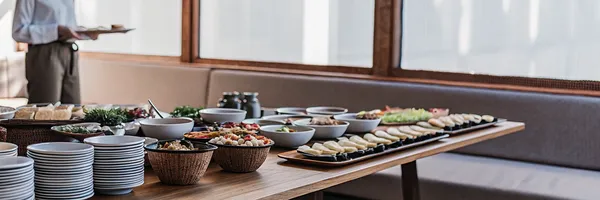 A Guide to Corporate Catering for Small Meetings