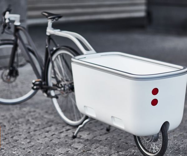 A Good Design Award for the world's first E-trailer for bicycles