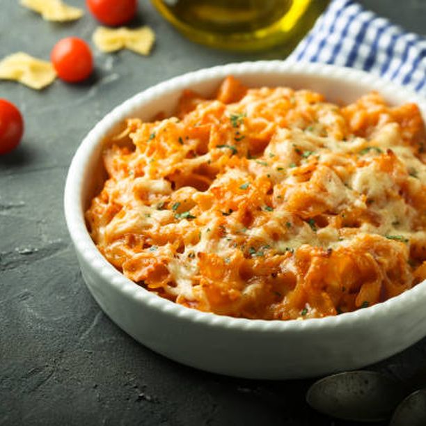 Pastagratäng med morot