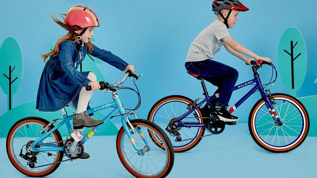 Children riding the Raleigh POP Kid's bikes
