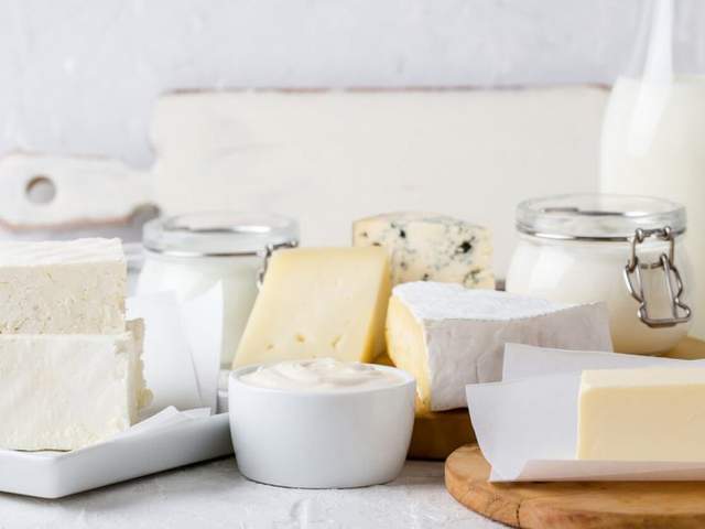Käse und weitere Molkeprodukte