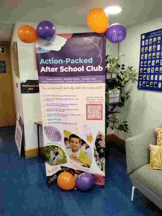 Welcome Area - Spider Banner & Balloons
