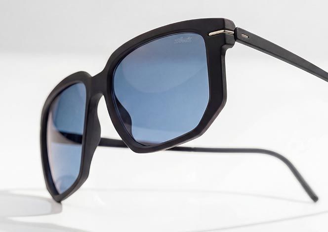 Iconic Shades, Model "Dora Four"