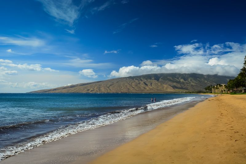 Gentle waves on Kihei Beach in Maui, Hawaii