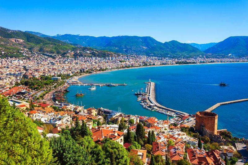 Nejoblíbenější destinací Čechů je Turecko - Pláž a Antalya