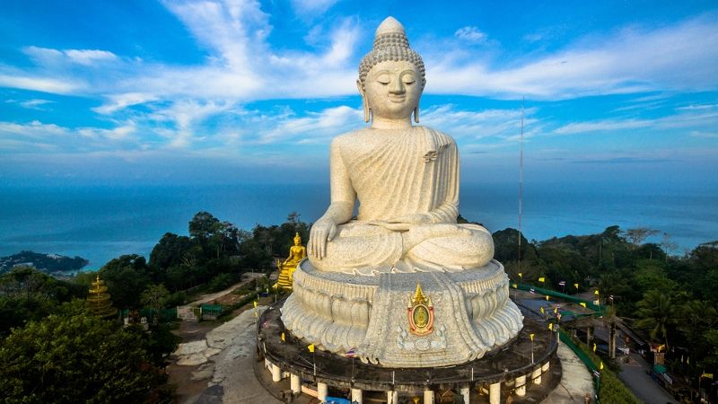 Socha Big Buddha na thajském ostrově Phuket