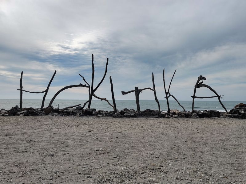 The Hokitika sign made of driftwood