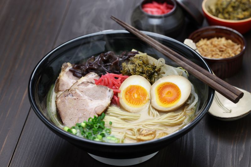 A bowl of Japanese ramen noodles